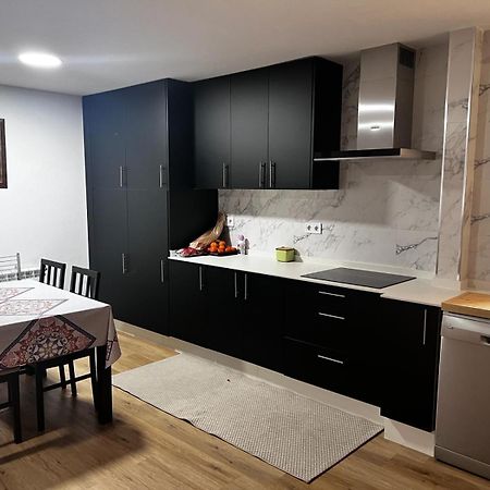 شقة Duplex Bertamirans Angeles المظهر الخارجي الصورة